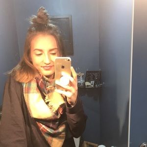 Meet your Posher, Renee